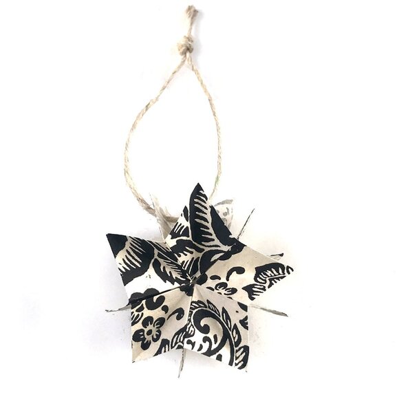Star Ornament, Cream with Black Paisley, small - Picture 1 of 6